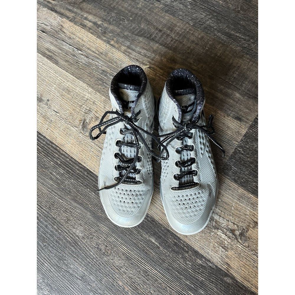 Size 7.5 - Under‎ Armour Curry 1 Retro Black History Month